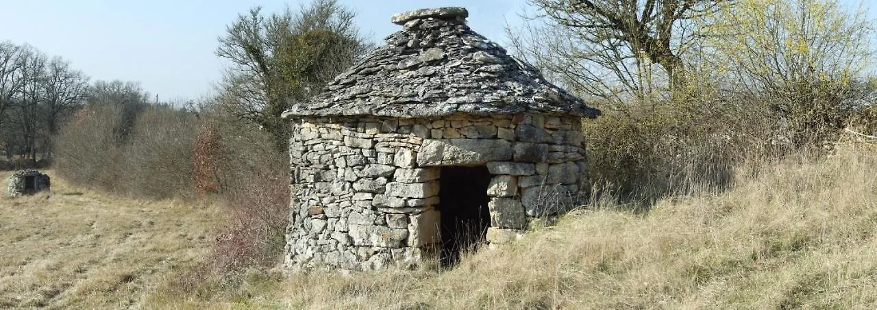 Gîte le P'tit Bassoul ouvert toute l'année Cenevieres